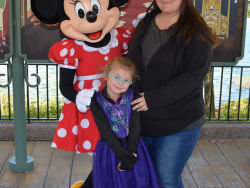 photos/2020/03/Epcot - Bethany and Jennifer with Minnie Mouse 2020-03-07 001.jpg