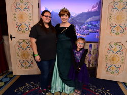 photos/2020/03/Epcot - Bethany and Jennifer with Princess Anna 2020-03-07 003.jpg