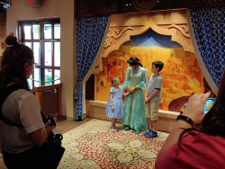 photos/2020/03/Epcot - Bethany and Jett with Princess Jasmine 2020-03-13 018.jpg