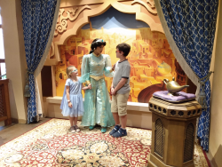 photos/2020/03/Epcot - Bethany and Jett with Princess Jasmine 2020-03-16 021.jpg