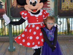 photos/2020/03/Epcot - Bethany with Minnie Mouse 2020-03-07 004.jpg