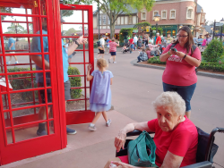 photos/2020/03/Epcot - World Showcase Phone Booths 2020-03-13 014.jpg