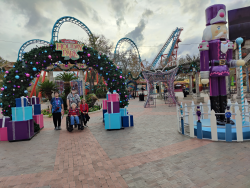 photos/2021/12/Fiesta Texas 2021-12-17 002.jpg