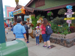 photos/2020/03/Hollywood Studios - Chip and Dale 2020-03-08 005.jpg