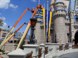 photos/2020/03/Magic Kingdom - Cinderellas Castle Refurb 2020-03-11 013.jpg