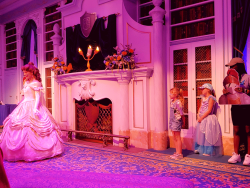 photos/2020/03/Magic Kingdom - Enchanted Tales With Belle 2020-03-12 001.gif