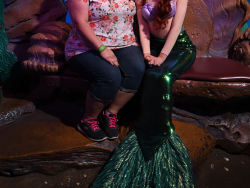 photos/2020/03/Magic Kingdom -Jennifer with Ariel 2020-03-09 008.jpg